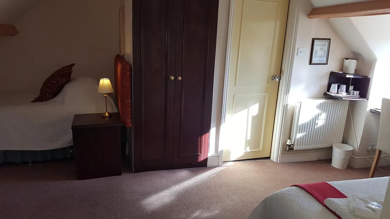 Edward Hotel Gloucester